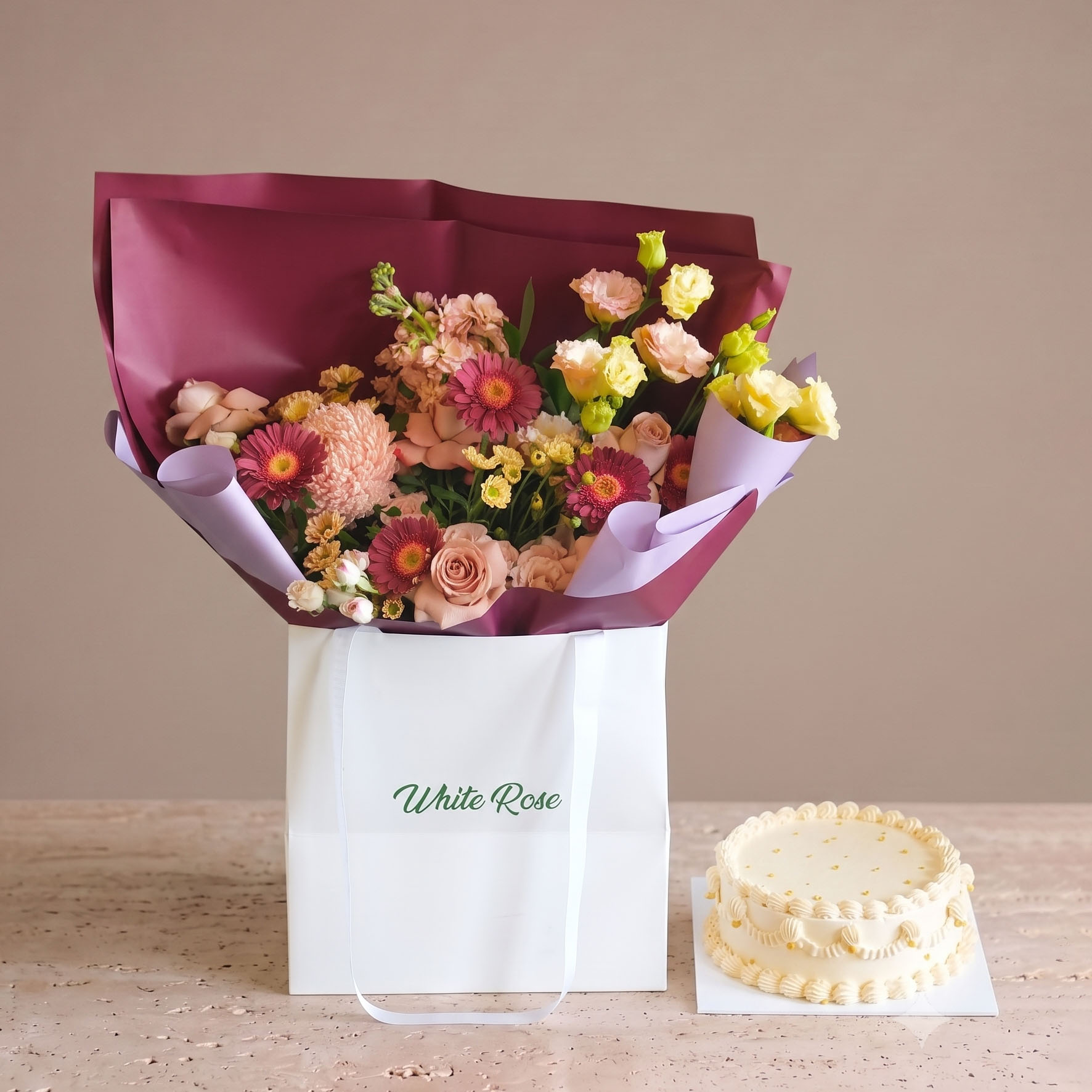 Cake & Bloomies bouquet