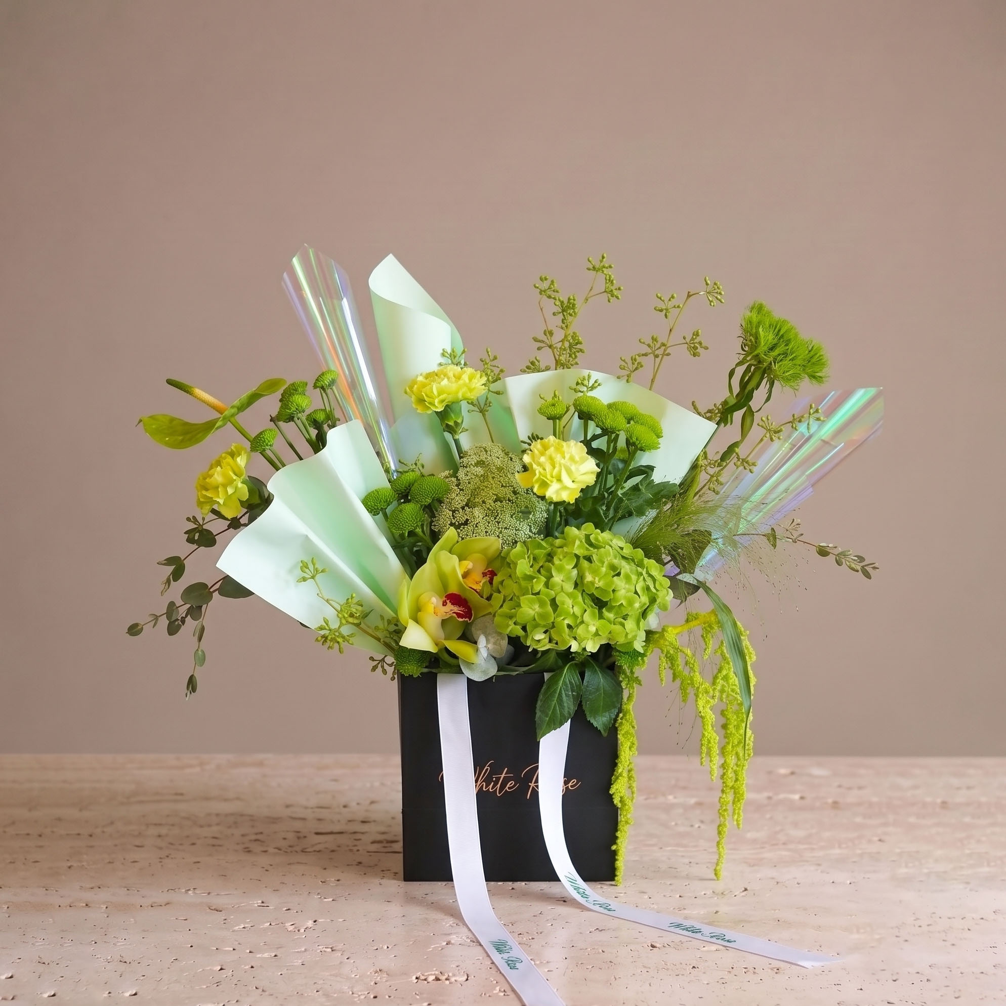 Mini Floral Hug