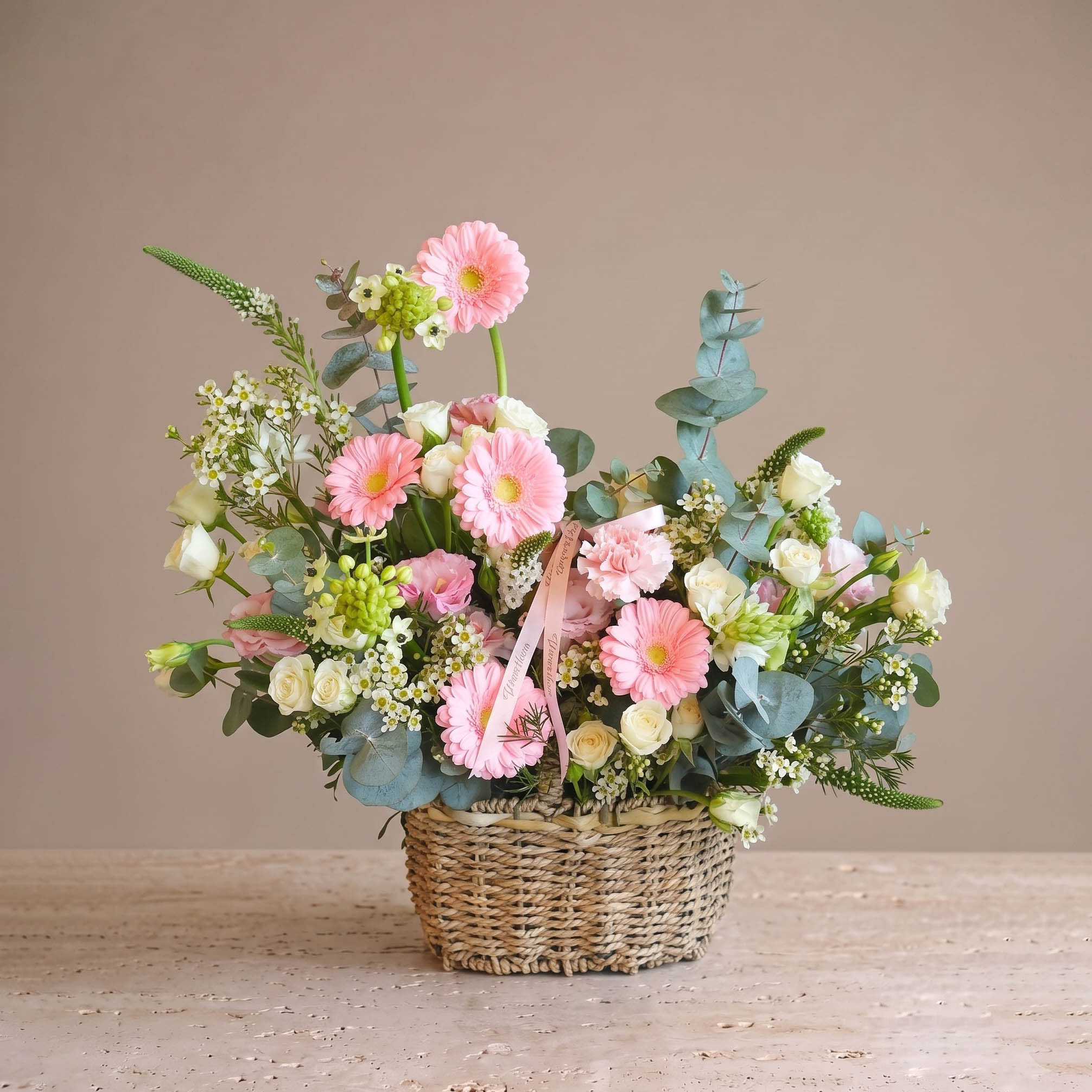 Gentle bloom Basket